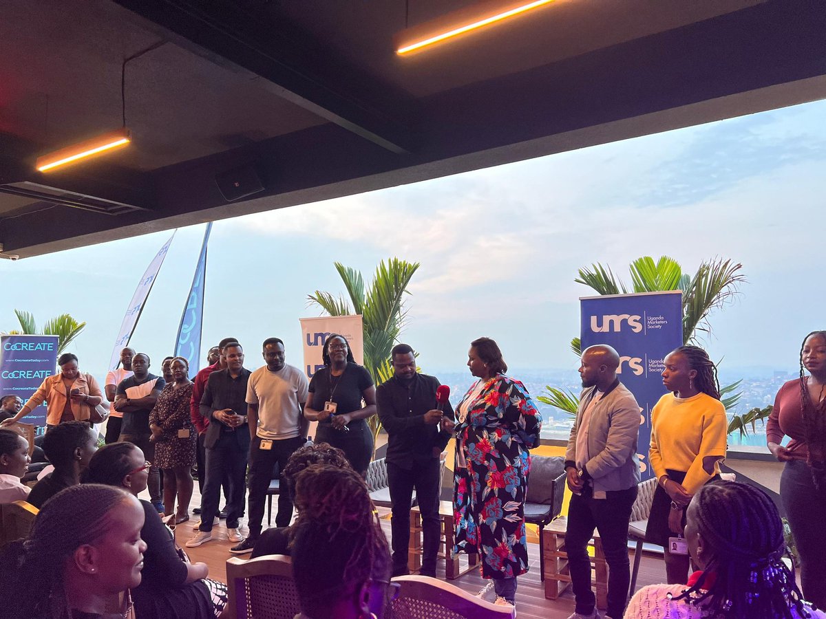 UMS_Marketer's tweet photo. @CoCreate_Today @nextcomug @HedgeMarketing @UAA_Uganda @PepsiUganda @AdengoCathy Our hosts @nextmediaug .
#ESG #UMS #Ignitesession #ESGUG https://t.co/T668akviiq