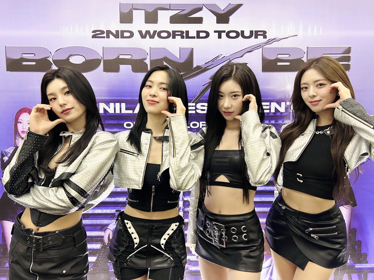 ITZYofficial's tweet photo. ITZY 2ND WORLD TOUR <BORN TO BE> in #MANILA PRESS EVENT

Salamat po sa inyong pagpunta!
MIDZY Mahal Kita💕
See you tomorrow at the concert🔥

#ITZY #MIDZY @ITZYofficial
#ITZY_BORNTOBE 
#ITZY_WORLD_TOUR
#ITZY_in_MANILA https://t.co/7wH6TarTKf