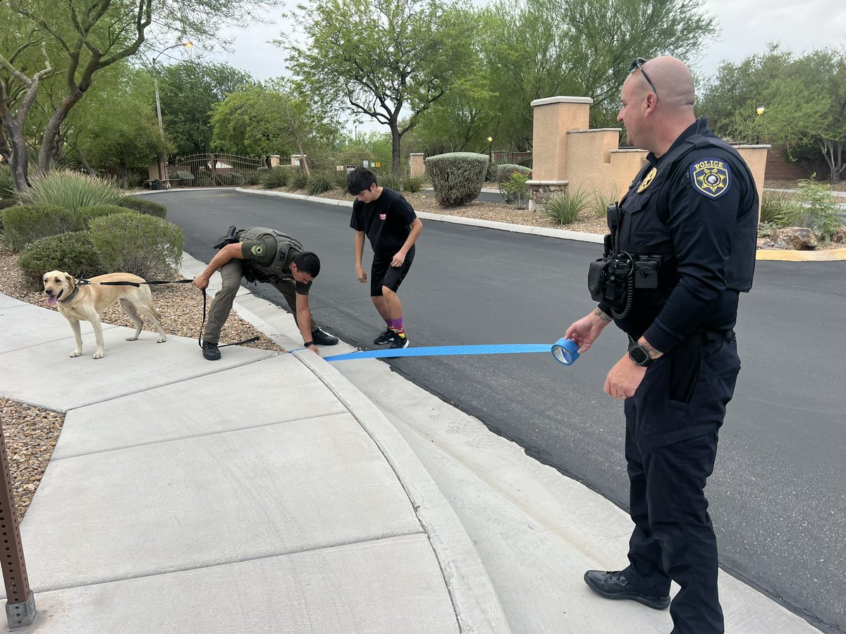 lindemuthccsd's tweet photo. It was an amazing morning at #GundersonMiddleSchool. #CCSDPD Officers, Clark County, GMS staff, GMS students, and GMS parents came out to paint our curbs red and help with the safety around Gunderson. A very special thank you to Lieutenant Campbell, @AndrewBennettNV, Erin Breen, https://t.co/wXLo4vXTT9
