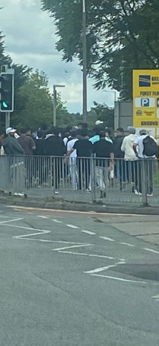 BGatesIsaPyscho's tweet photo. 🚨🇬🇧 Coaches drop off hundreds of illegal immigrants under a Geo-Engineered Sky in Liverpool earlier today.

This is organised, it’s deliberate &amp; it’s accelerating.

This is all being funded &amp; assisted by the UK Government using NGO’s. https://t.co/493SuAUBc3