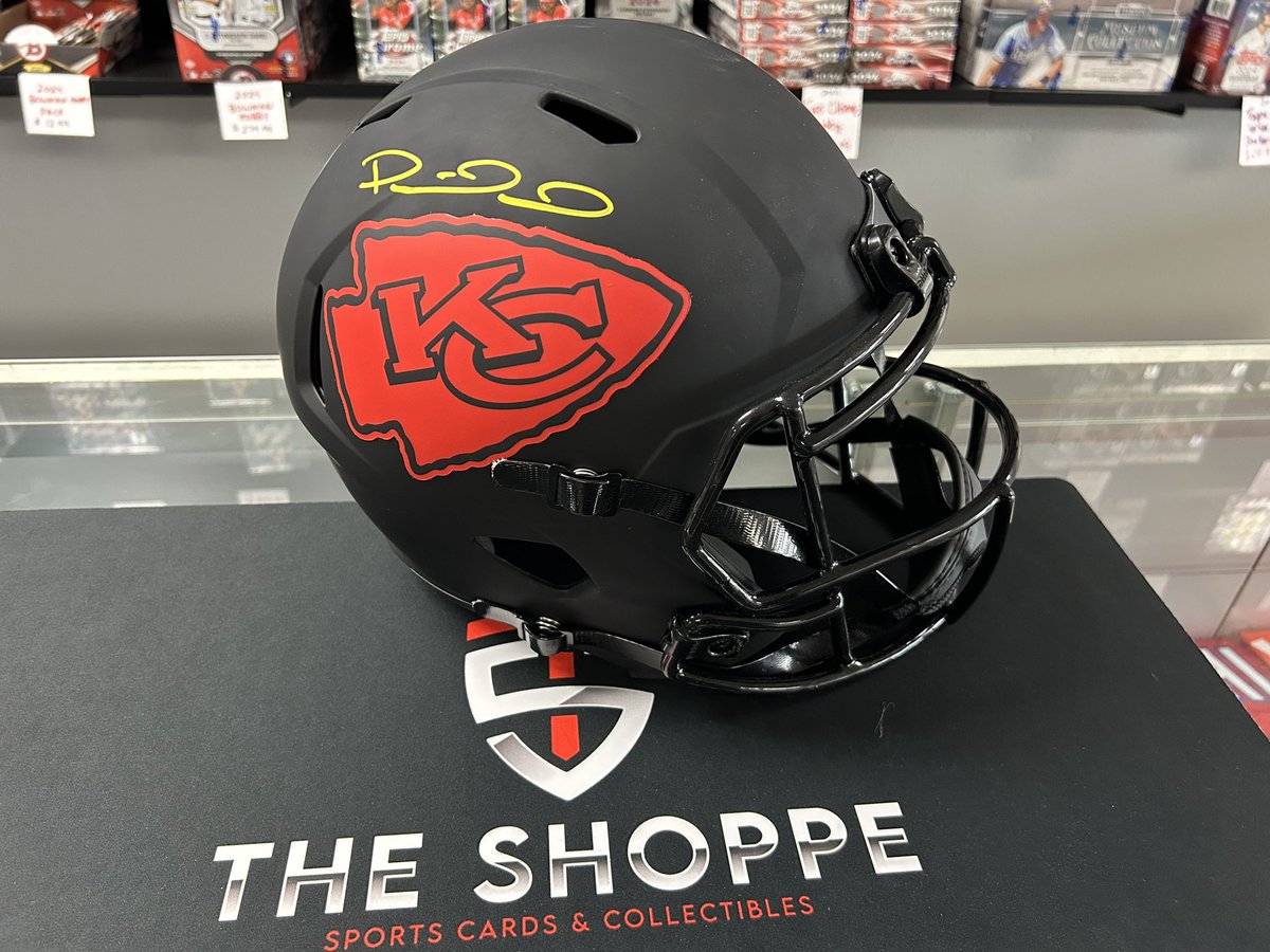 The Shoppe Sports Cards & Collectibles tweet media