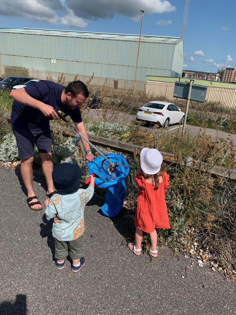 Ben Colyer, Underwriting Assistant, went on a litter-picking mission with two little helpers on Southwick Beach. Adur &amp; Worthing Councils are not only local to where Ben lives – they’re both RMP clients. 

It was a great opportunity to give back to the local community!

#RMP