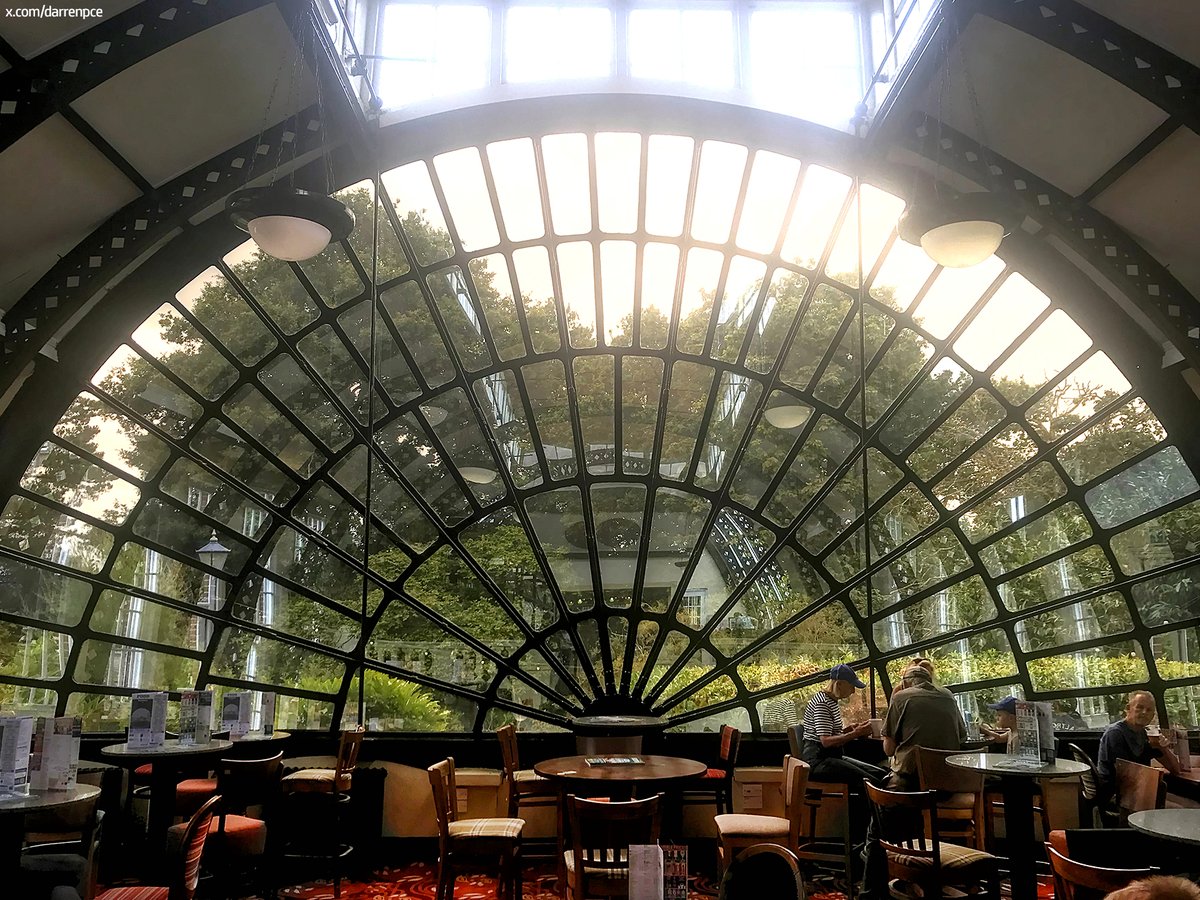darrenpce's tweet image. Currently in the midst of a 4-day weekend #supportworking. The weather is horribly clammy, but there are little moments of pleasure such as lunch next to the big window at a local #Wetherspoons #VisitExeter.