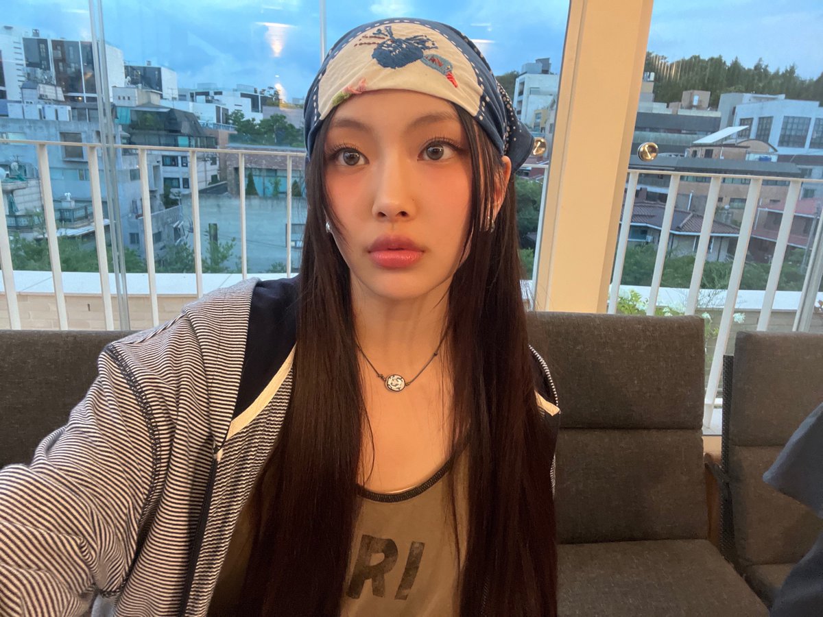 newjeans_loop's tweet photo. 240802

#뉴진스 #NewJeans #혜인 #Hyein #ヘイン https://t.co/7VBvRbjnJz