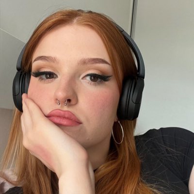 libbykavanagh's tweet photo. #NewProfilePic https://t.co/1EmdcovKDf