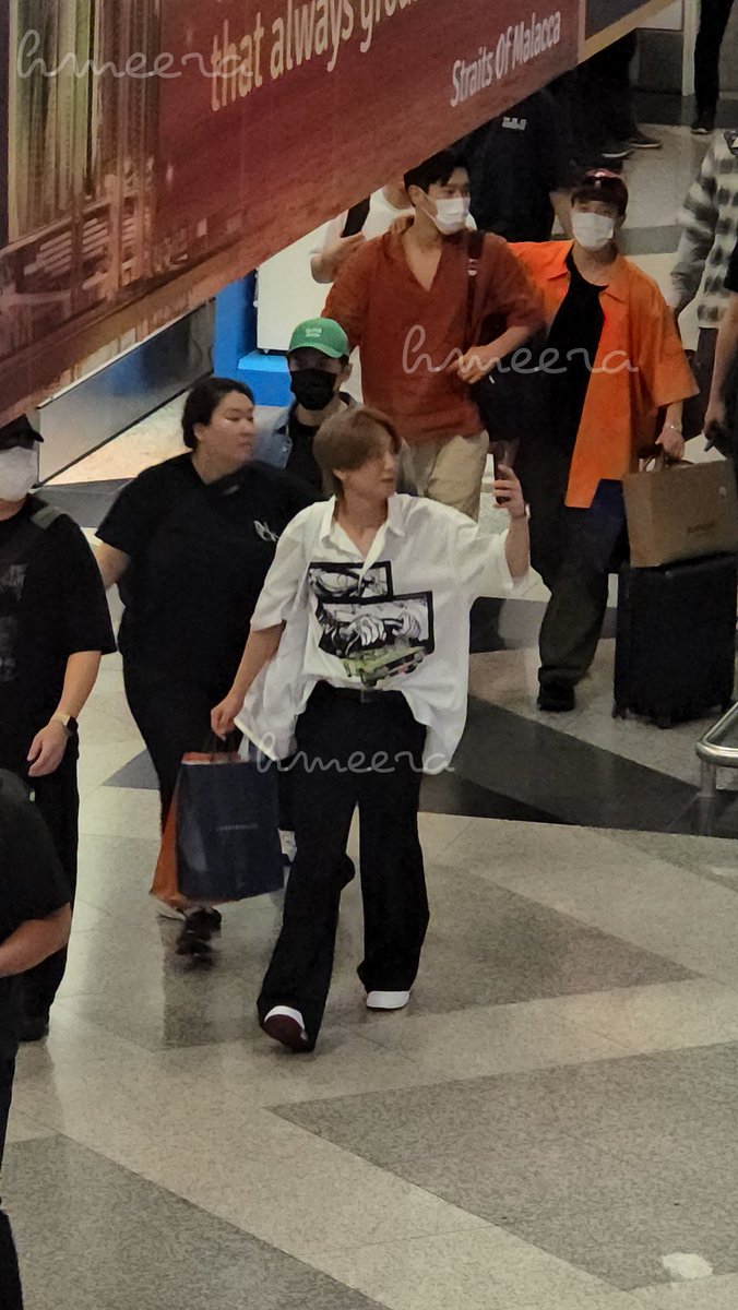 Welcome to Malaysia abg SuJu 
#SUPERJUNIORinKL #superjunior #SPINOFFHALFTIME_IN_KL #SSS_HALFTIME_KL