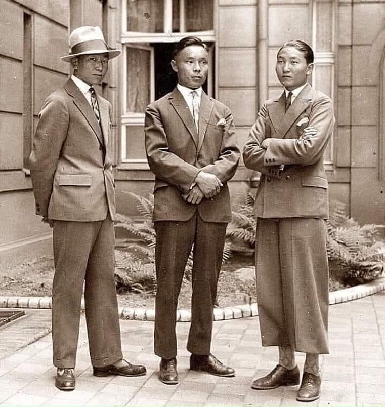 gremixxx's tweet image. Баруунд сурсан манай анхдагчид. Соёлын шокд аймар орж байсан байхдаа. Нацагдоржийн шпрээ #spree мөрний эрэг дээр гээд шүлэг байдагдаа, Берлинд сурч байсан тэр голын эрэг дээр суухдаа Нацагдоржийг бодож эмордог байлаа.