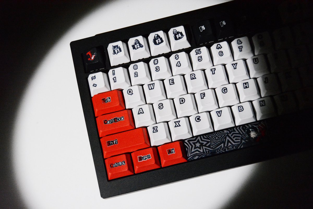 infinikeyxyz's tweet photo. 📣 Giveaway happening now!

Enter for a chance to win the Persona 5 Royal keyset and deskmat! Even if you’ve already purchased a keyset or deskmat, enter for a chance to get it for free!

💎 Two lucky winners will receive a redeemable code for the product, which they can place a pre-order on the storepage.
🔗 Enter here to join the giveaway! https://t.co/mkDY9PAms7
🌐 https://t.co/Xx7BpXVjaa
⏱️ Giveaway ends August 5, 12:30 PM EST | 9:30 AM PT

Good luck everyone!