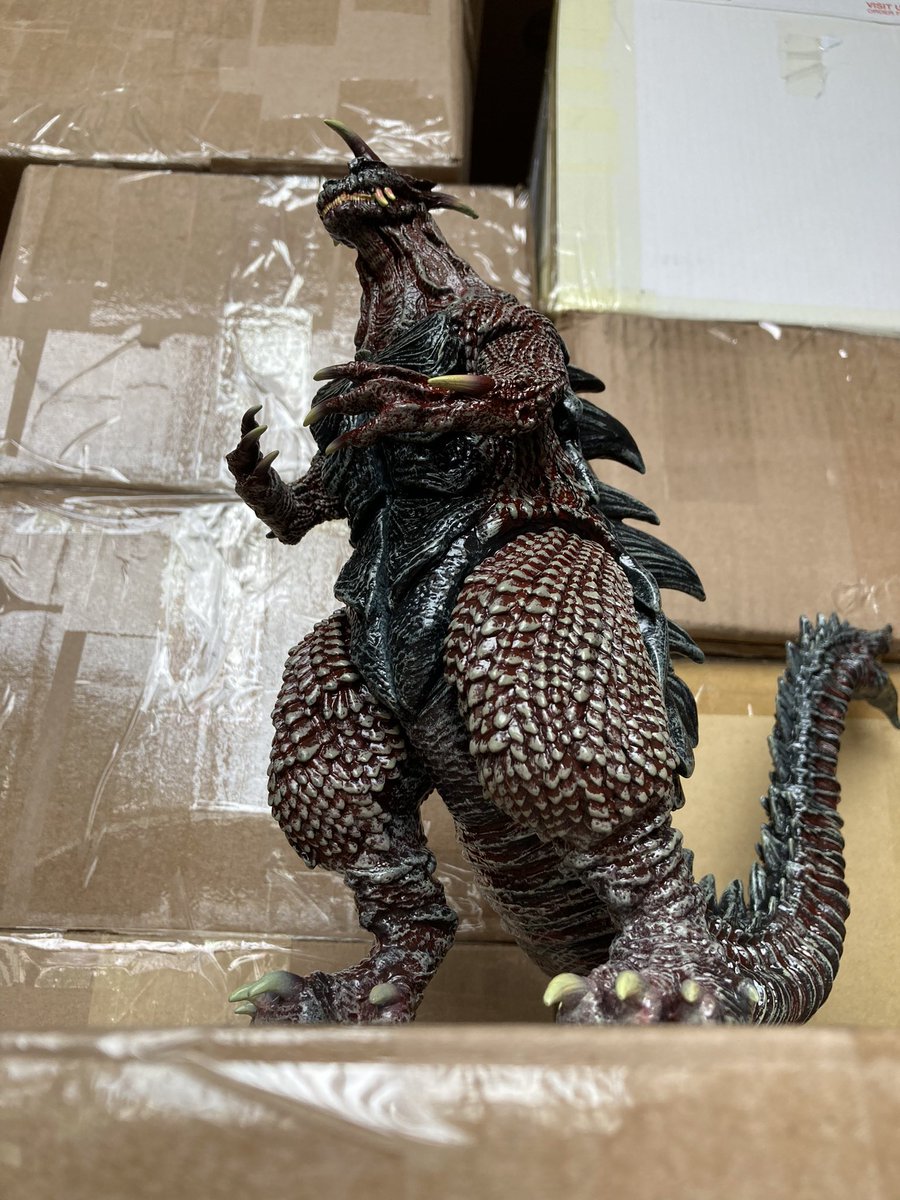 seismictoys's tweet photo. Gomess is in the mail! If you pre-ordered from us we will have our final wave of shipment out today!
.
.
#kaiju #ultraman #shinultraman #dopepope #tokusatsu #sofubi #softvinyltoy #ultramanvinylodyssey #godzilla #tsuburayaprod #ultramanconnection https://t.co/mMzWZnMFcl