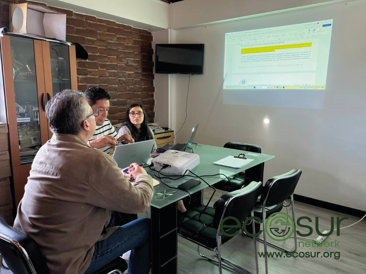 Junto con los docentes de la Universidad Nacional de Chimborazo #UNACH, trabajamos en conjunto para elaborar un convenio que nos ayude a seguir aportando a la sociedad con los proyectos de vinculación.
#educación #apoyo #educación