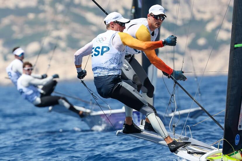 Federació Catalana de Vela (@vela_cat) on Twitter photo 🥇 Florian Trittel i Diego Botín guanyen l’or en 49er als Jocs <a href="/Olympics/">The Olympic Games</a> de <a href="/Paris2024/">Paris 2024</a>‼ #VelaCatalana #Paris2024 #Sailing #Olympics2024 🥇 Florian Trittel i Diego Botín guanyen l’or en 49er als Jocs <a href="/Olympics/">The Olympic Games</a> de <a href="/Paris2024/">Paris 2024</a>‼ #VelaCatalana #Paris2024 #Sailing #Olympics2024