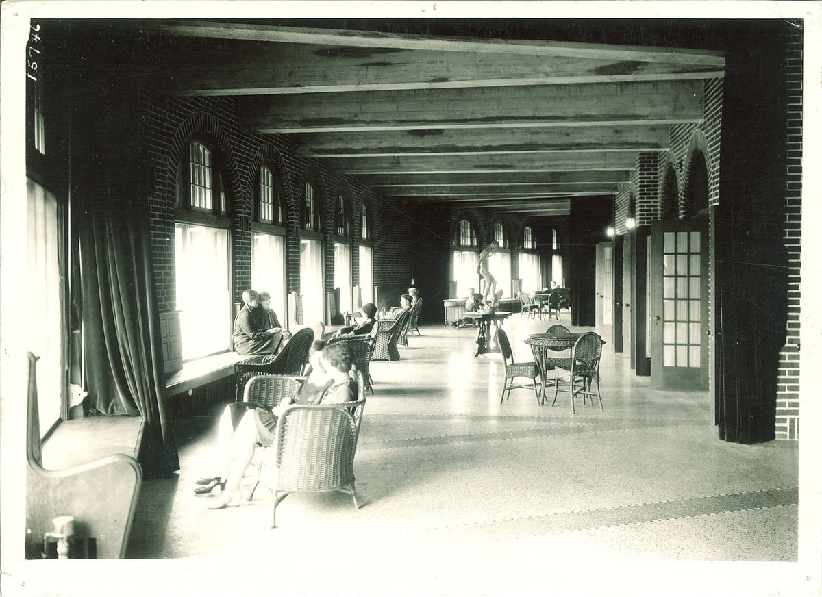 The Studio at UIowa (@thestudio_ui) on Twitter photo #FlashbackFriday to students relaxing in the <a href="/uiowaIMU/">Iowa Memorial Union</a>'s sunporch in 1929. bit.ly/4dwetgp #FlashbackFriday to students relaxing in the <a href="/uiowaIMU/">Iowa Memorial Union</a>'s sunporch in 1929. bit.ly/4dwetgp