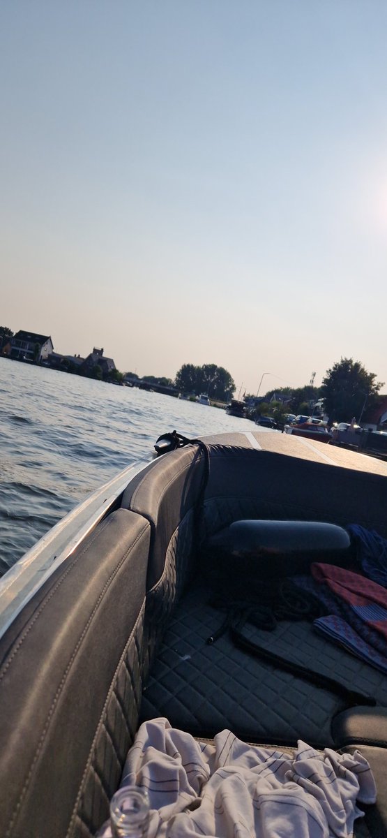 Bootje varen op de Kaag.. ik blijf zeggen NL is echt top!!!!!