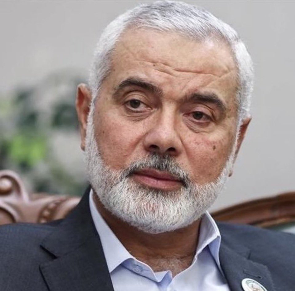 Şehit İsmail Heniye; bir mücahit gibi yaşadı, öyle de öldü ve bugün Katar Doha’dan Hakk’a uğurlandı. Onu ve mücadelesini hiçbir zaman unutmayacağız. 

RABBİM şehadetini kabul eylesin…