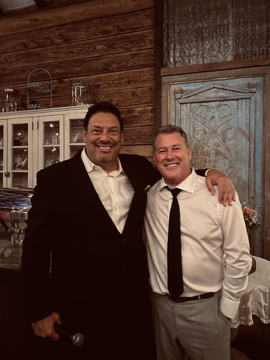 DJBomber233's tweet photo. Great time DJing the Murphy/Schnell wedding last night! Congrats Matt &amp; Hannah and Best Wishes to the new Mr &amp; Mrs !! DJ 💣, signing off. https://t.co/Kx6My5R5Ip