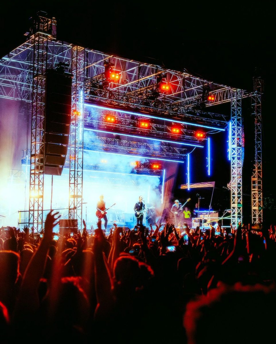 Interpol's tweet photo. Moments from Colombia 🇨🇴

📸: @anothernonsensx https://t.co/8R92UnvHn8