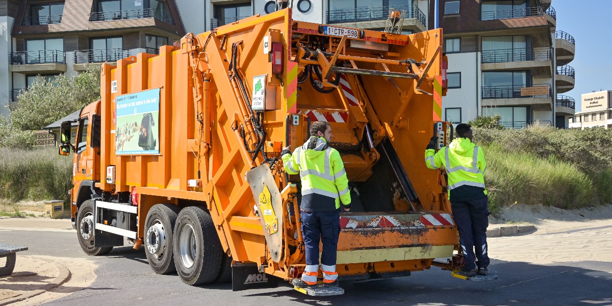 gem_Koksijde's tweet photo. #VACATURE🔍 – Word polyvalent medewerker! 👷🏼‍♀️👷🏼‍♂️ Ben jij een veelzijdige teamspeler? Sluit je aan bij ons dynamische team Openbare Netheid, Groendienst of team Logistiek in Koksijde! 🚧🌳💪
ℹ️ Ontdek alle info op https://t.co/KgdX5UIpuu en solliciteer t.e.m. 16/09/2024. https://t.co/K3ztyR6ehf