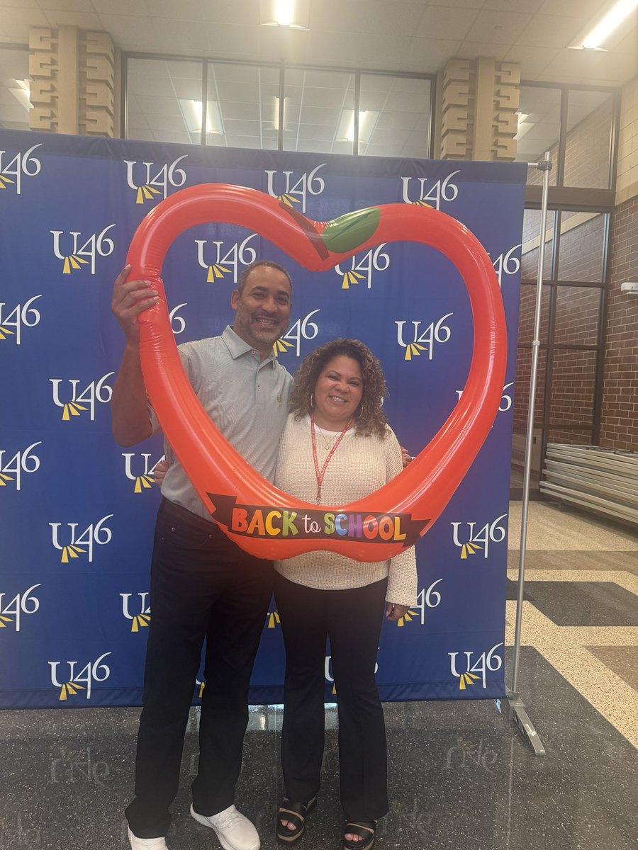 KimRudden's tweet photo. The CMS Team is 
#U46FirstDayReady @Canton_Middle @sdu46 https://t.co/H11eyqVhMs