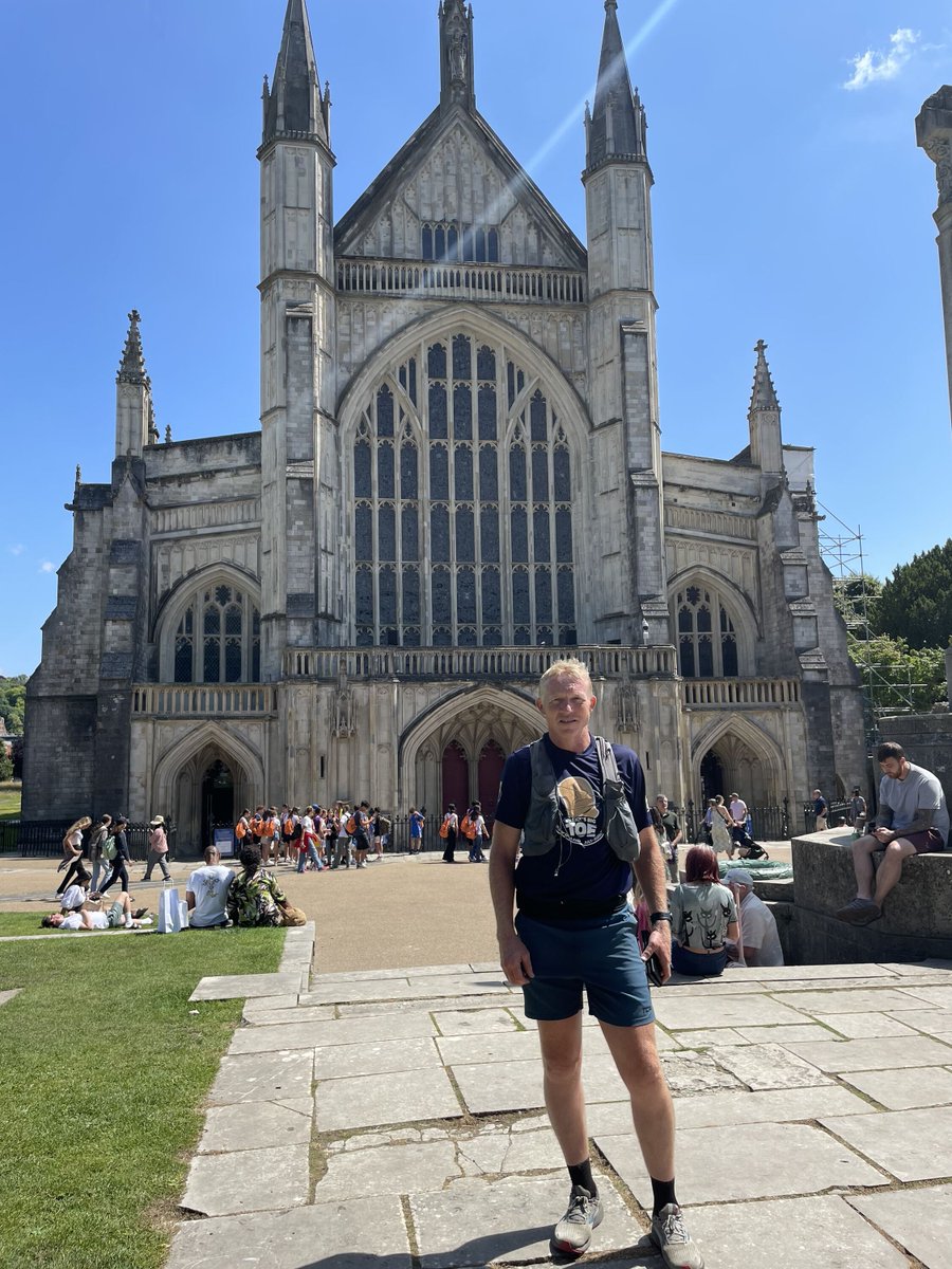Frank Wainwright is now over halfway through his Big TOE (Tour of England). Over the last 33 days he's run 970 miles 😲😲

We're cheering him on every step of the way, and you can too, by donating to his Just Giving campaign at: justgiving.com/page/frank-wai…

#RunForACause