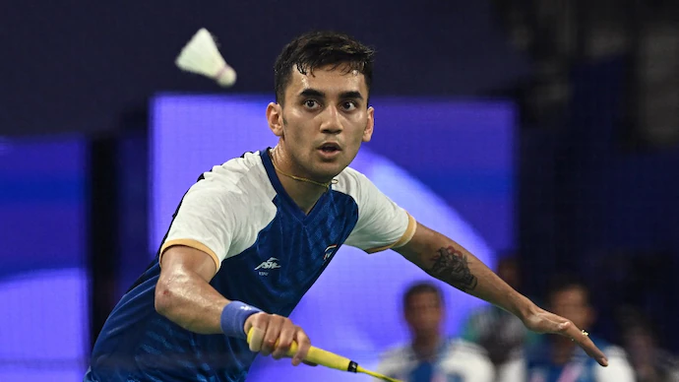 Lakshya Sen into the semi-final!

Lakshya Sen defeated Chou Tien-chen of Chinese Taipei 19-21, 21-15, 21-12 and secure his spot in the semifinals.

He becomes the first Indian male badminton player to achieve this feat at the Olympics.

<a href="/mansukhmandviya/">Dr Mansukh Mandaviya</a> <a href="/IndiaSports/">Dept of Sports, Govt of India</a> <a href="/MIB_India/">Ministry of Information and Broadcasting</a>