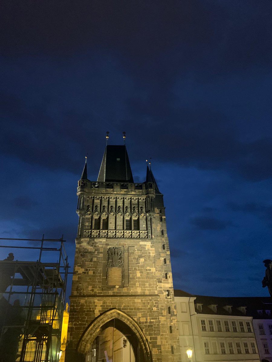 ayserosem's tweet image. #prag #praque 🫠🫠🫠 masal şehri