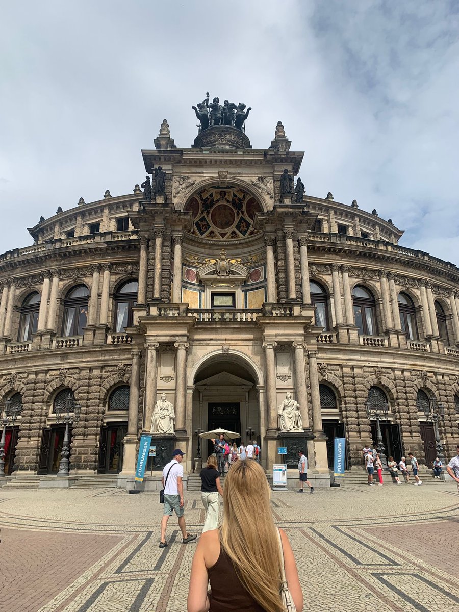 ayserosem's tweet image. #prag #praque 😍🫠