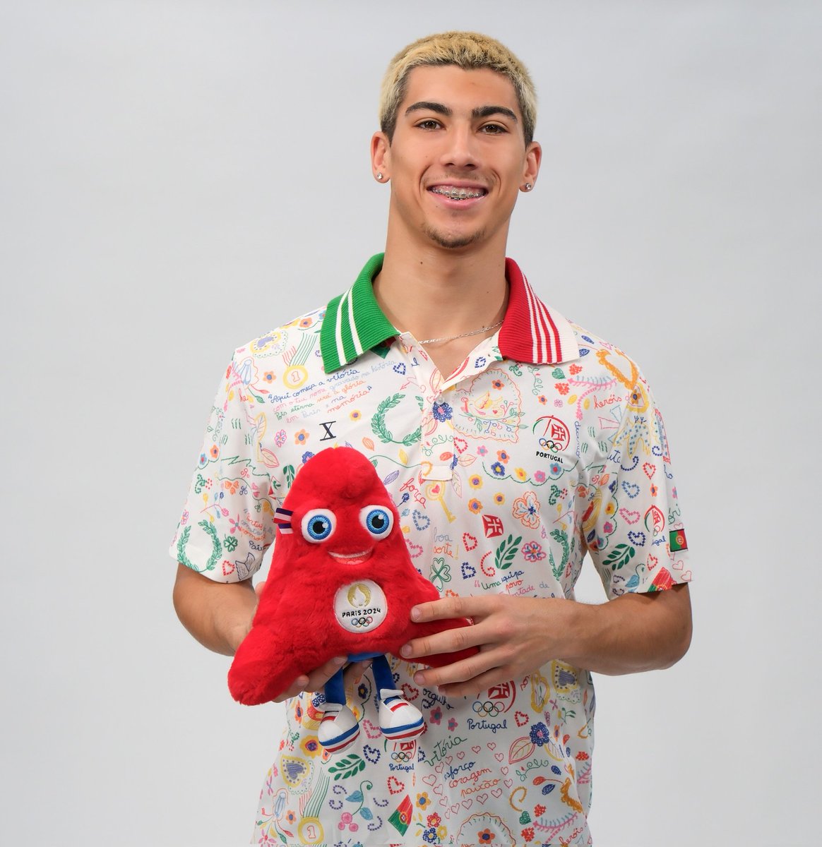 CabineSport's tweet photo. Fantástico! Gabriel Albuquerque 🇵🇹  está qualificado para a final nos trampolins, sem precisar de fazer o segundo salto.

#Paris2024 #JogosOlímpicos https://t.co/p3DjVq2Fvd