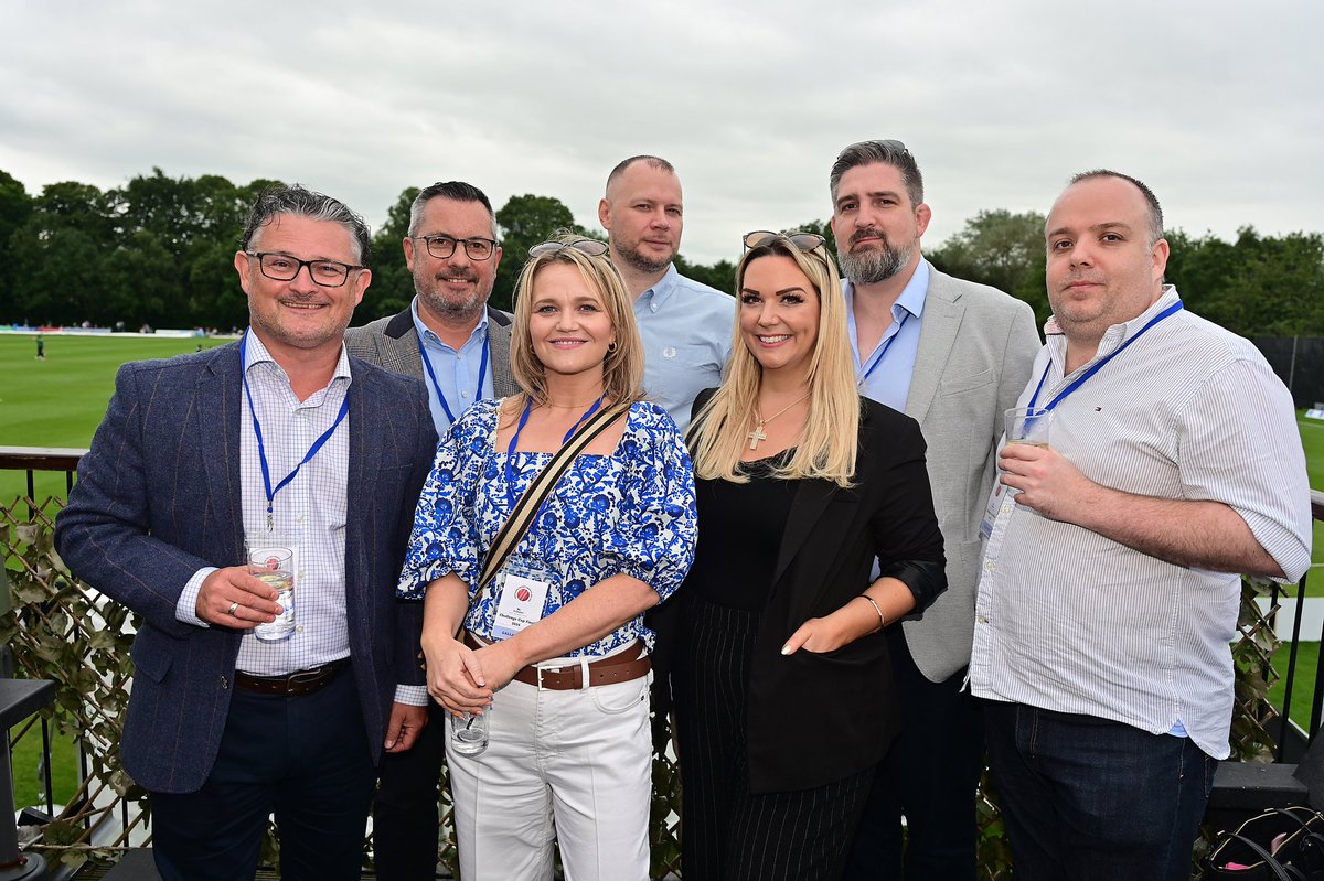 Shout-out to the <a href="/GallagherUK/">Gallagher UK</a> representatives enjoying themselves at the final 😁

We hope you've enjoyed the day so far!