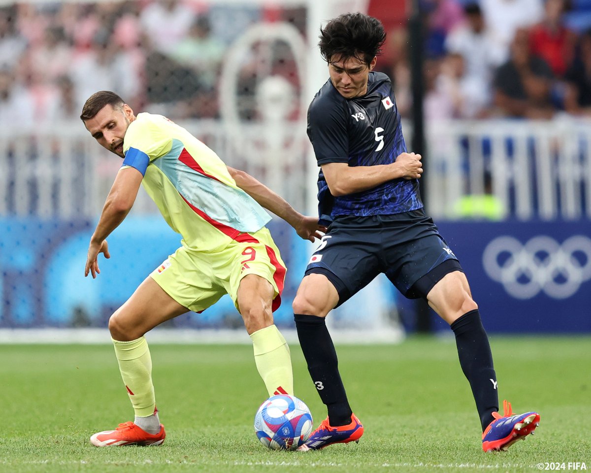 サッカー日本代表 🇯🇵 (@jfa_samuraiblue) on Twitter photo 🔹U-23日本代表🔹
何度も相手ゴールへ迫るも、悔しい敗戦。
メダル獲得を目指したパリオリンピックは、ベスト8という結果で終えました。
最後まで戦い抜いたU-23日本代表への応援ありがとうございました。
#ともに掴もう最高の瞬間を
<a href="/Olympics/">The Olympic Games</a> #Paris2024 #パリ2024
<a href="/TeamJapan/">TEAM JAPAN</a> #TeamJapan 🔹U-23日本代表🔹
何度も相手ゴールへ迫るも、悔しい敗戦。
メダル獲得を目指したパリオリンピックは、ベスト8という結果で終えました。
最後まで戦い抜いたU-23日本代表への応援ありがとうございました。
#ともに掴もう最高の瞬間を
<a href="/Olympics/">The Olympic Games</a> #Paris2024 #パリ2024
<a href="/TeamJapan/">TEAM JAPAN</a> #TeamJapan