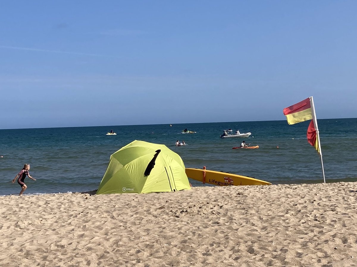 Making the most of my new partial retirement for an impromptu visit to the grandchildren holidaying in Dorset &amp; a gorgeous swim in the sea 🏊‍♀️😎