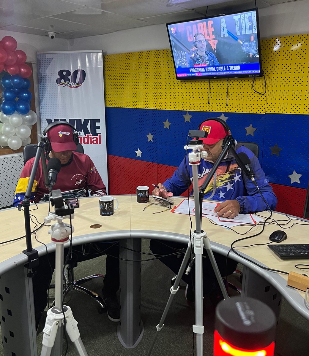 🗣️ El llamado que hizo este viernes #2Ago <a href="/ELOYSULBARAN/">Eloy Chiquitín</a> en #FonturEnLaCalle a todos los venezolanos fue "a mantener y garantizar la paz por nuestra patria. Vamos a seguir trabajando por Venezuela 🇻🇪.

#MujeresPorLaPaz