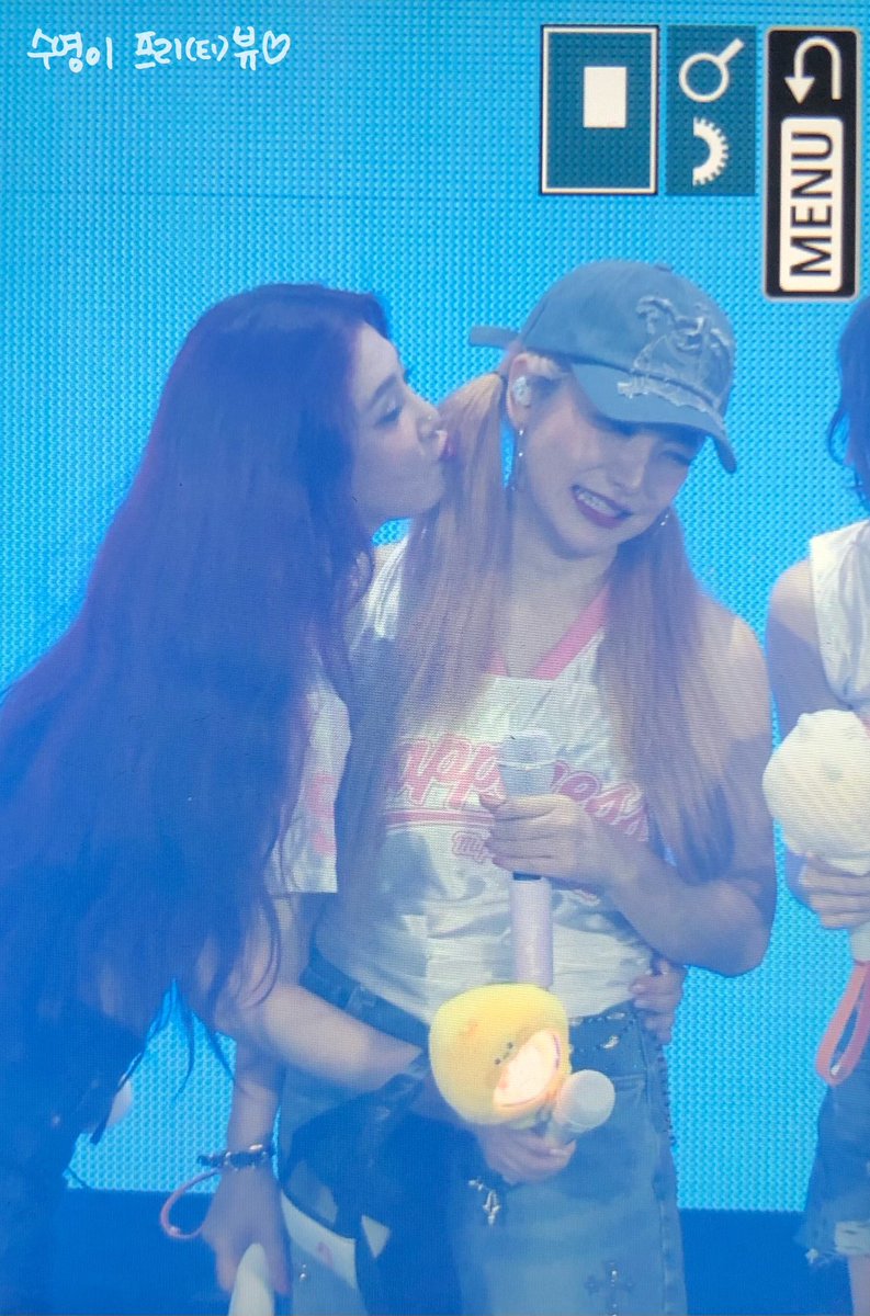 WNCJOY's tweet photo. 240802 팬콘 #조이 #레드벨벳 #Joy #Redvelvet #박수영 #ジョイ https://t.co/LXv9iH0dUU