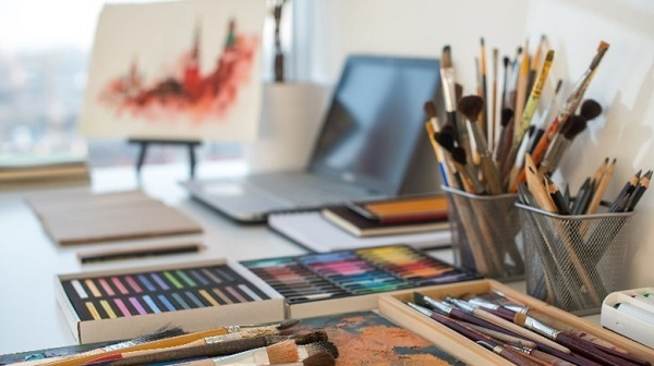 tomblovell's tweet photo. Business leaders can invest in #generativeAI solutions and challenge their employees to think differently about what they might accomplish with AI, such as working with greater speed or more #creativity. https://t.co/RbZI1wgtLN https://t.co/la3uhPsfie