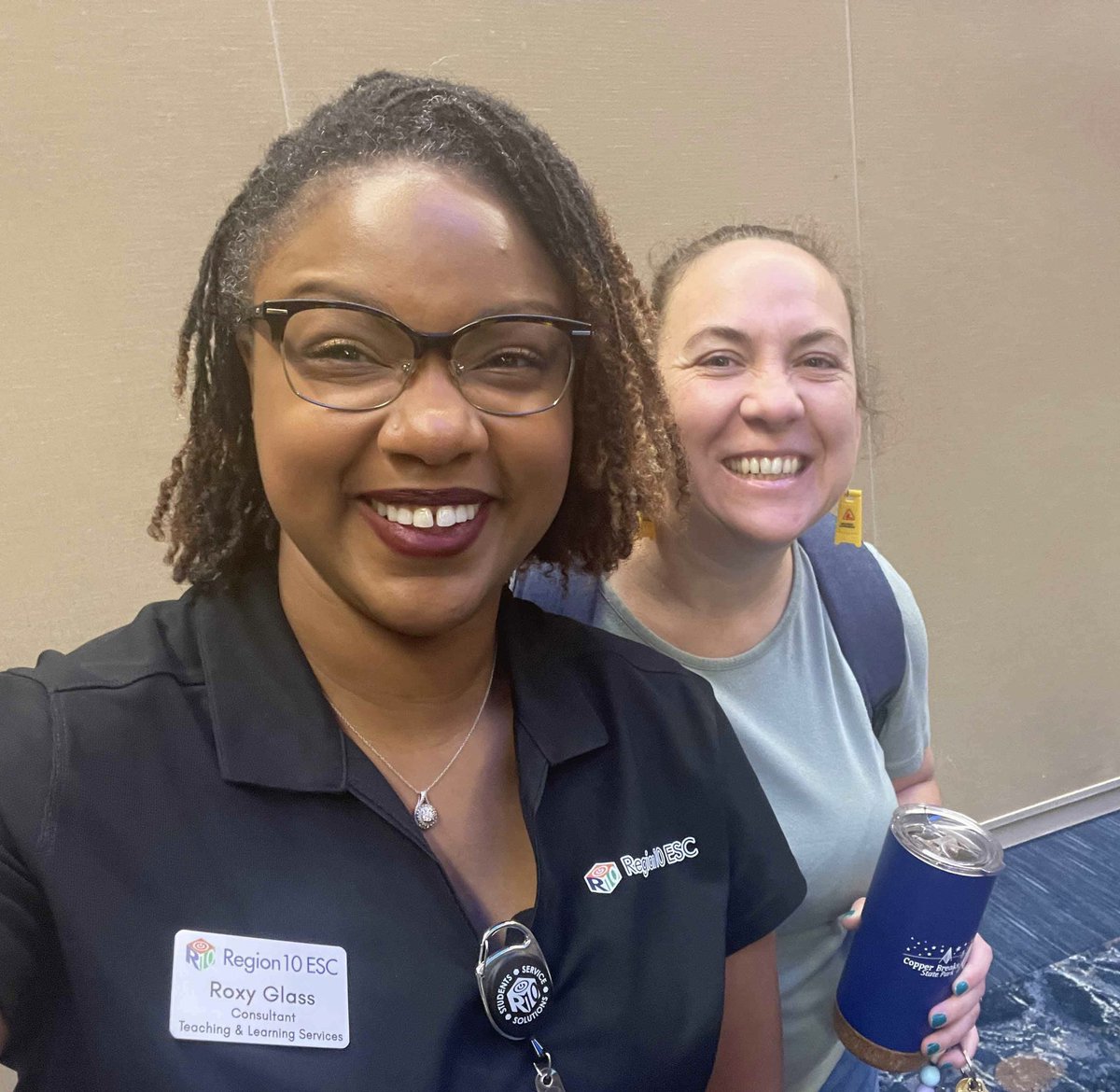Running into <a href="/roxy_glass/">Dr. Roxy Glass</a> is always a boost on training days!! <a href="/Region10ESC/">Region 10 ESC</a> Thank you for supporting us with Eureka Math!! <a href="/GreatMindsEd/">Great Minds</a>