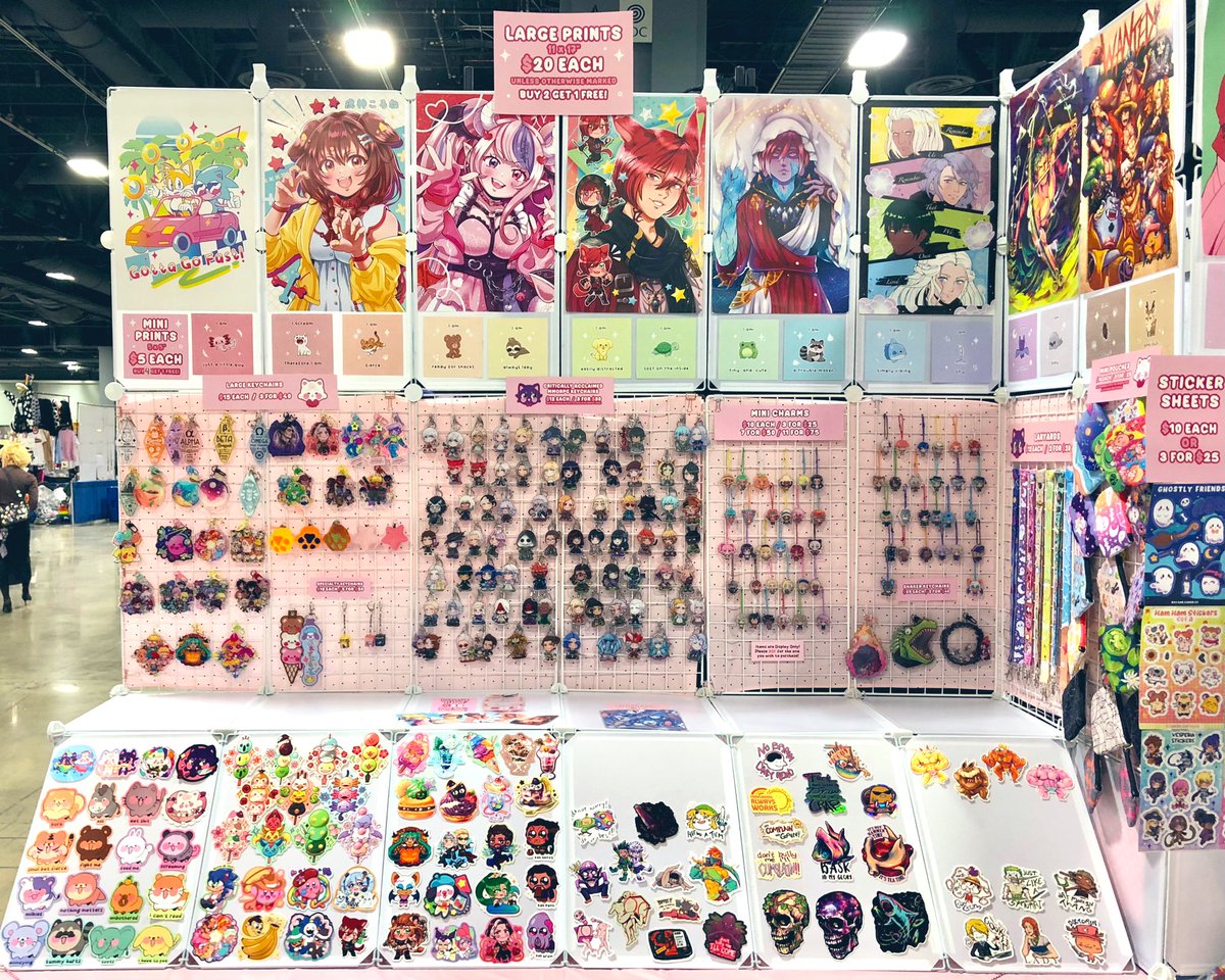 kiiyame's tweet photo. Good morning Otakon!!! I’m at table D105 near the escalators with my friend Octo Star!!! Come visit us this weekend and chat about FFXIV or whatever your heart desires!! 🥰 You can view my catelog in my pinned messages (for AX but I have the same things here!!) https://t.co/J3L4VrbxMV
