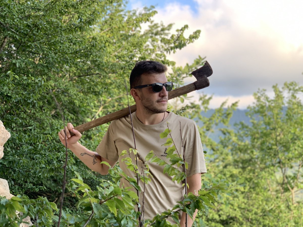 Bir Ordulunun en vazgeçilmez silahı girebidir. 😂