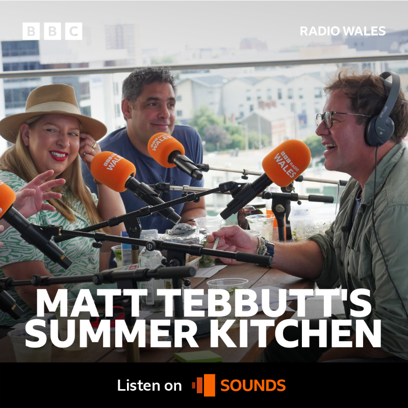 BBCRadioWales's tweet photo. Joining Matt Tebbutt to give you summer foodie inspiration 👇

🌮 BBQ bastions Sam &amp; Shauna
🇪🇸 Top tapas touter Owen Morgan
🍸 Queen of cocktails Carmen O'Neal

☀ Matt Tebbutt's Summer Kitchen
▶ Listen on BBC Sounds