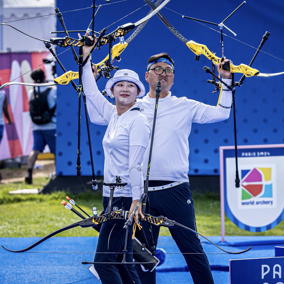 worldarchery's tweet photo. Korea owns three of the five @Paris2024 podiums.
Women's Team 🥇 
Men's Team 🥇
Mixed Team 🥇

#ArcheryInParis https://t.co/ogQe9BRAZi