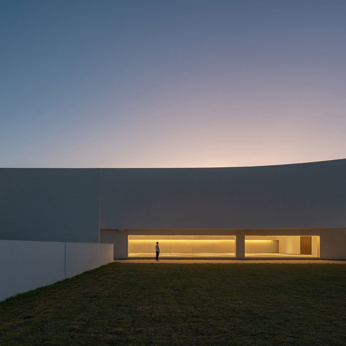 Arqenblanco's tweet image. 🏠 Future Artspace H
👷🏻 AD Architecture
📸 ZC Studio 
📍Shantou, China

arquitecturaenblanco.com/proyectos/cult…

#china #arquitecturachina #chinesearchitecture #arquitecturaenblanco #arquitectura #diseño #architecture #architectureinwhite