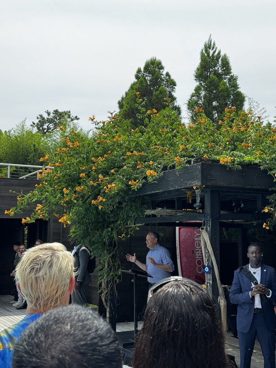 Doug Emhoff &amp; Chasten Buttigieg on Fire Island helping raise $320k for the Harris campaign