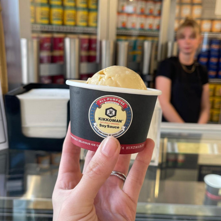 KikkomanUK's tweet photo. Looking for a fun family outing in London? Head to the Ice Cream Project in Chelsea for wacky flavours like Kikkoman Soy Sauce. All dreamed up by cool fashion designer Anya Hindmarch! ๐จ You won't regret it!
https://t.co/IbcFjFhV6I
#anyahindmarch #londonfun #soysauceicecream https://t.co/lY4Jr3sYDE