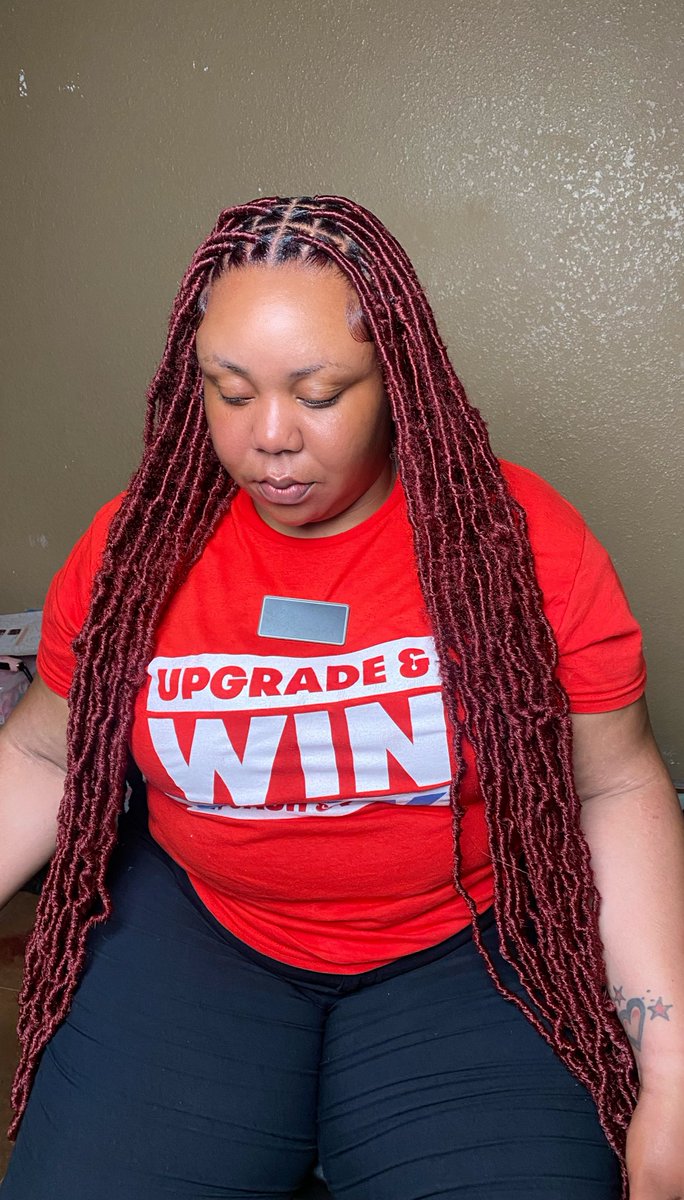 _succulent's tweet photo. I can’t work no job. Come get y’all hair done. I need ✨30k✨ by September. That’s the post https://t.co/gIhfsB0dTS