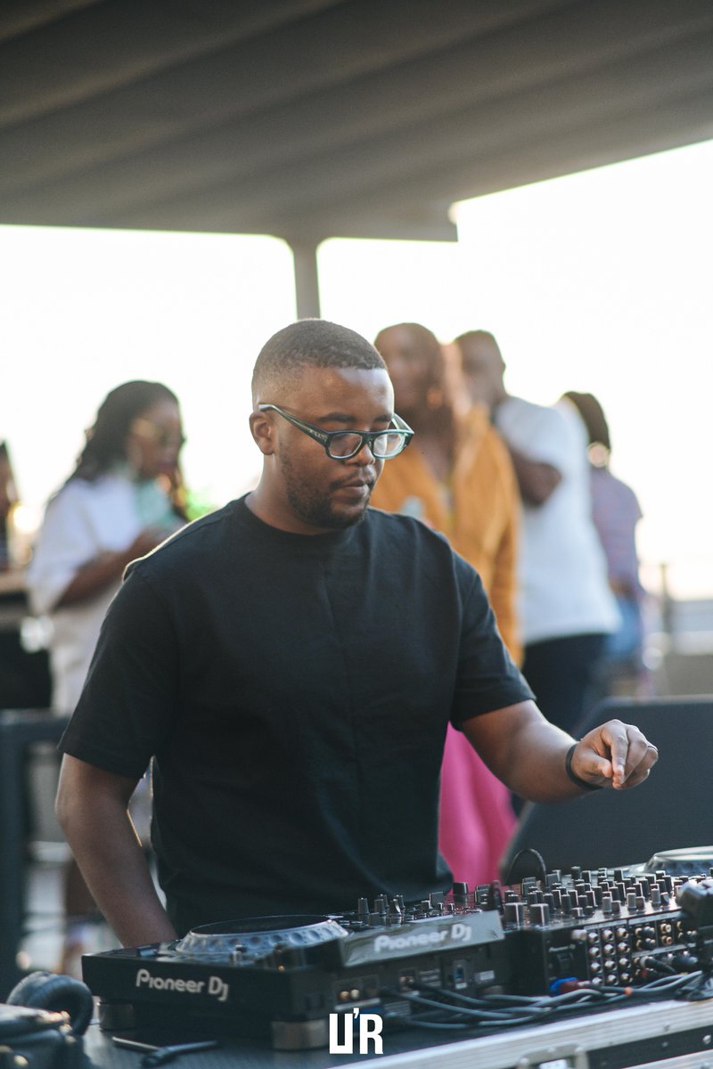 <a href="/PunkMbedzi/">Punk Mbedzi</a> is bringing the heat tonight! 🔥#URChannelO 🚀💃🏾 Asiye!!! 🔥🔥