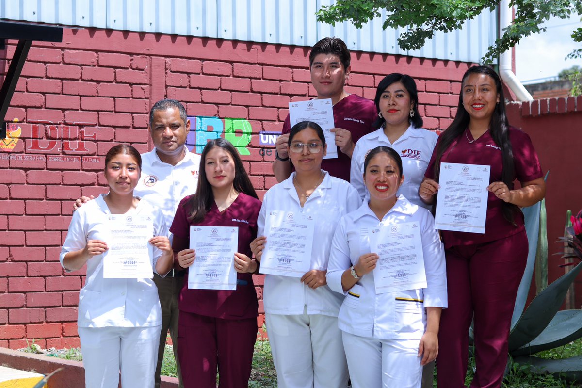 ¡Felicidades a todos nuestros prestadores de servicio social! 🎉

Su dedicación y compromiso han dejado una huella positiva en nuestra comunidad. Gracias por su arduo trabajo y por contribuir al bienestar de todos.

#PorUnaCiudadEducadora
#ElEjemploArrastra