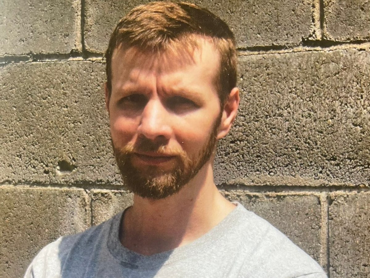 NuclearResister's tweet photo. Drone war whistleblower Daniel Hale is FREE!!! Released from federal prison to home confinement in February, an ankle monitor was attached until the completion of his sentence on July 5. Thank you, Daniel!
Read more at https://t.co/qSJp9eARNV
(Photo: Daniel Hale Support Network) https://t.co/uMRdVq3ld6