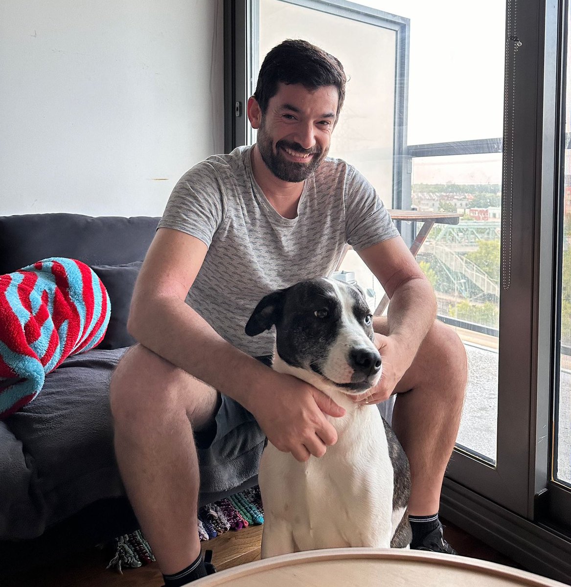 Yo después de decir que no quiero un perro. 🐶