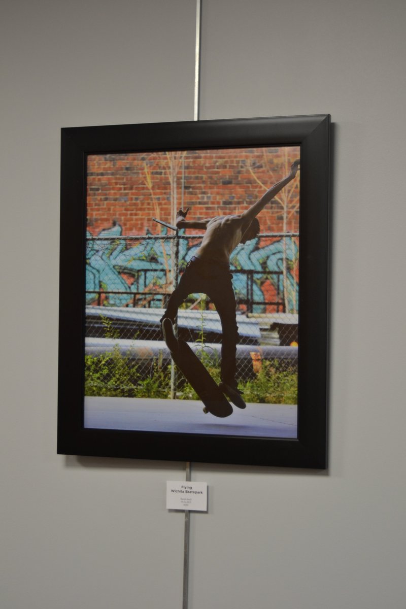 KUSM_Wichita's tweet image. 👀 #FirstFridayICT Sneak peek ... Don't miss the opening of "Photo Collective" this evening in our William J. Reals Gallery of Art. See the work of 10 South Central Kansas photographers. bit.ly/WJRcurrentexhi…