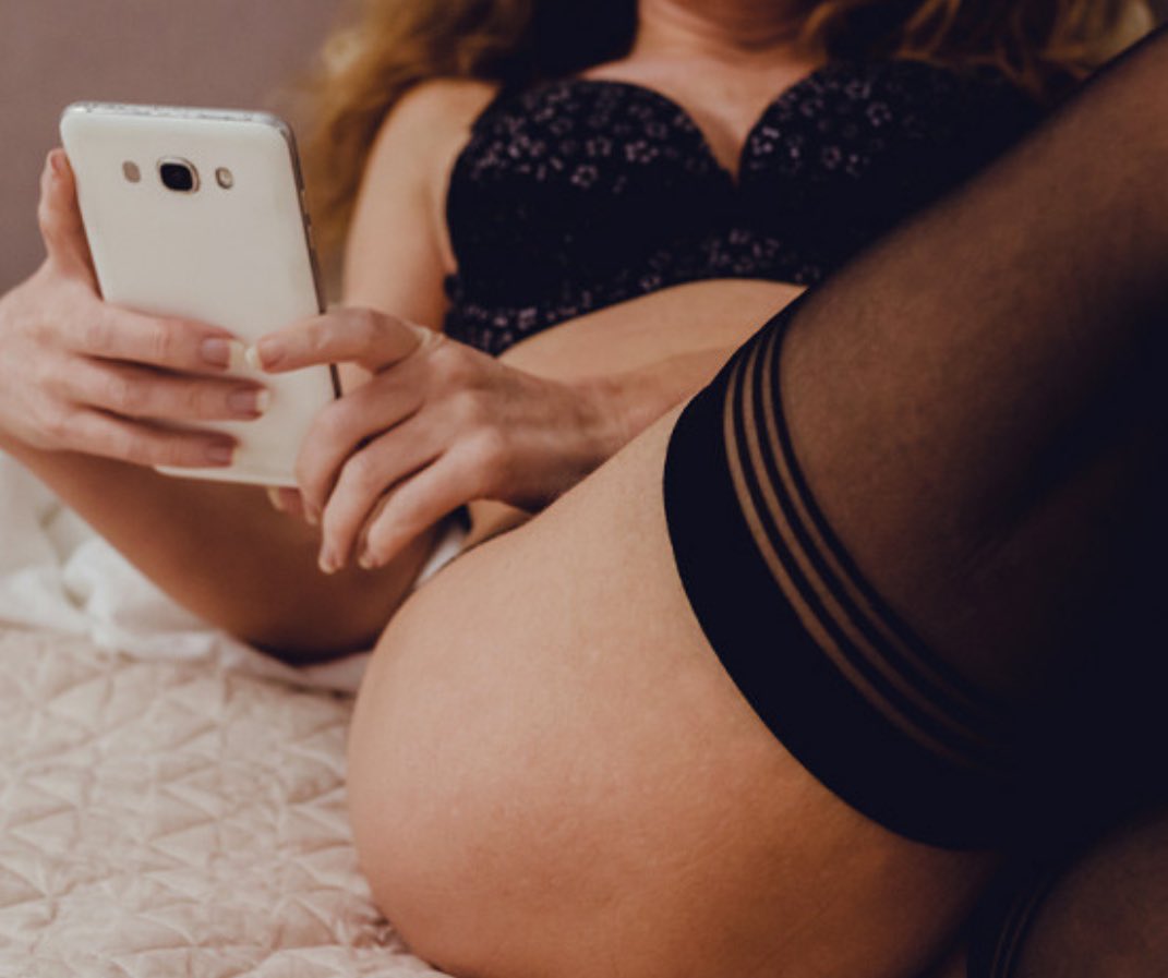 CallBackXXX's tweet image. Let’s get fucking filthy this Friday night 😈

☎️ Phone Sex Calls 📱 Sexting
👉 DM us to book

💦 Any Kink, Fetish, Fantasy or Roleplay
💦 Girls, Guys &amp;amp; Trans Available 

#PhoneSex #PhoneChat #PhoneWank #SexChat #WankChat #Wanking #Sexting