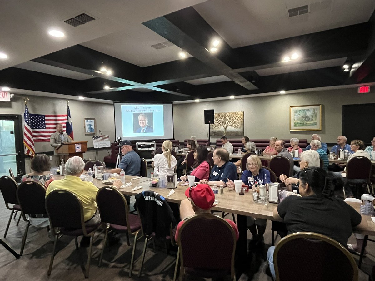 DavidCookTexas's tweet photo. I was happy to join the Arlington Republican Club to speak on "Election Integrity: Voter Convenience vs. Voter Privacy" yesterday evening! Always great to run into my Texas House predecessor, @Bill_Zedler, as well as @rbarnesGOP, William Knight, and @EMorrisTX! #KeepTarrantRed https://t.co/Z9qT6zeveh
