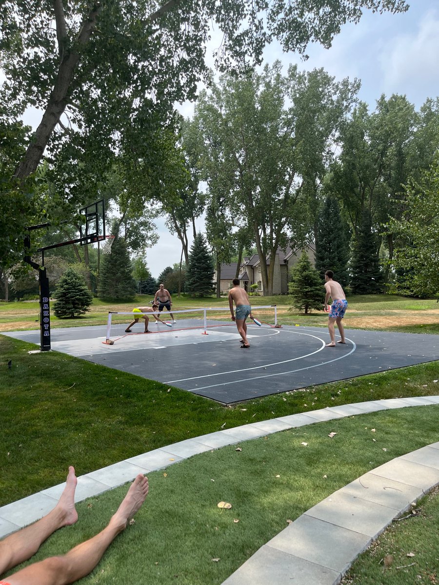 𝗧𝗛𝗔𝗧'𝗦 𝗔 𝗪𝗥𝗔𝗣!
Our last summer workouts took place yesterday, which called for pool 3v3 &amp; pickleball! It was a great summer of work, time to carry it over into the school year!🔵🟡 
#RaveOn #BattleOn